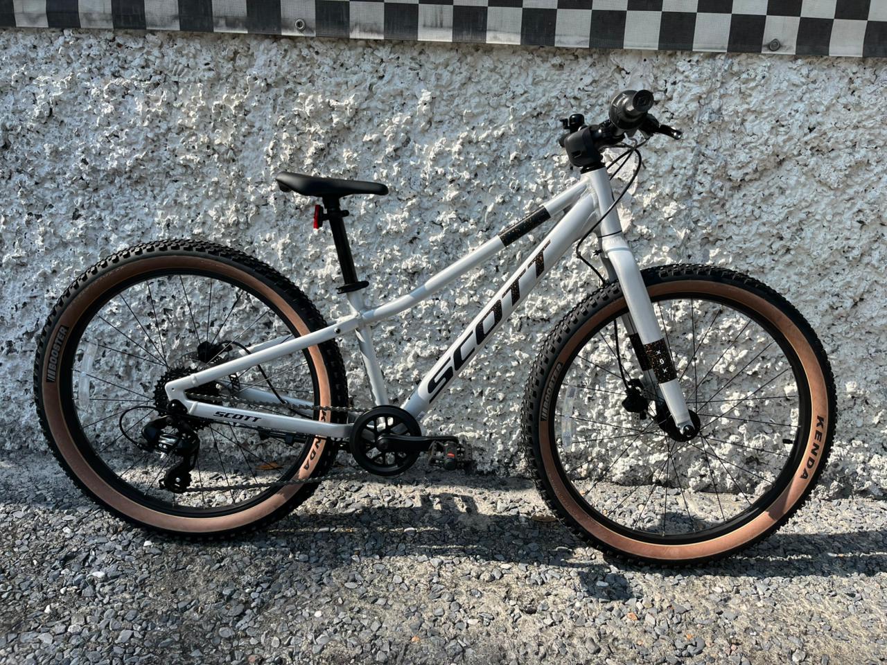 SCOTT SCALE 400 PLATA