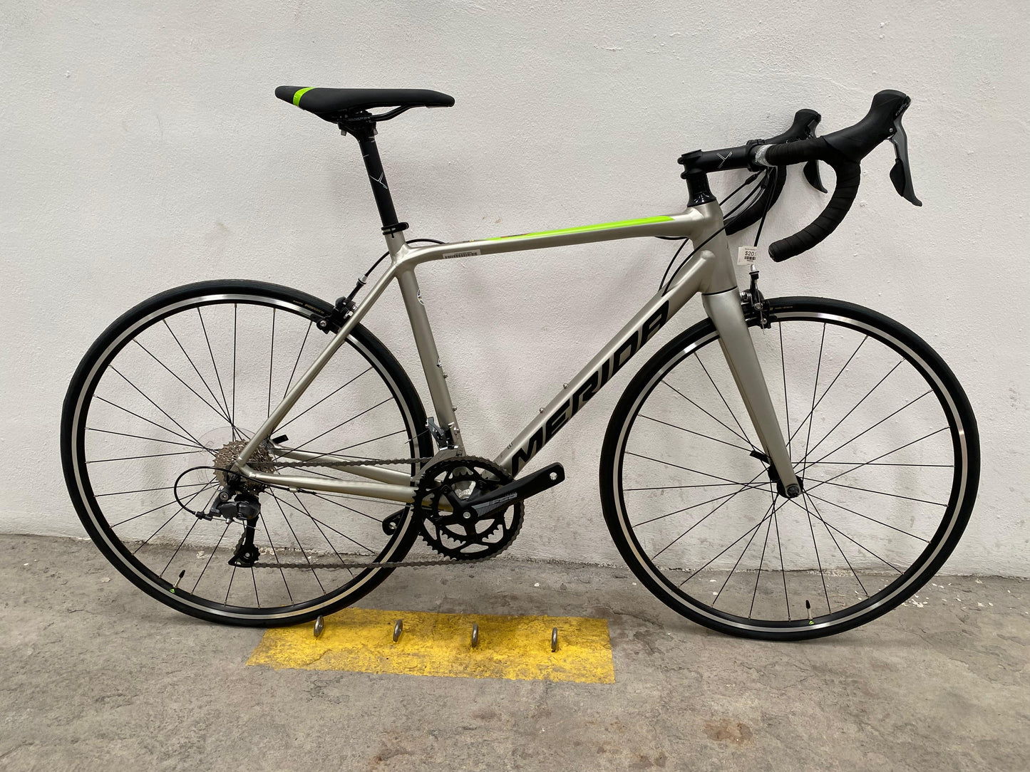 MERIDA SCULTURA RIM 100 NUEVA