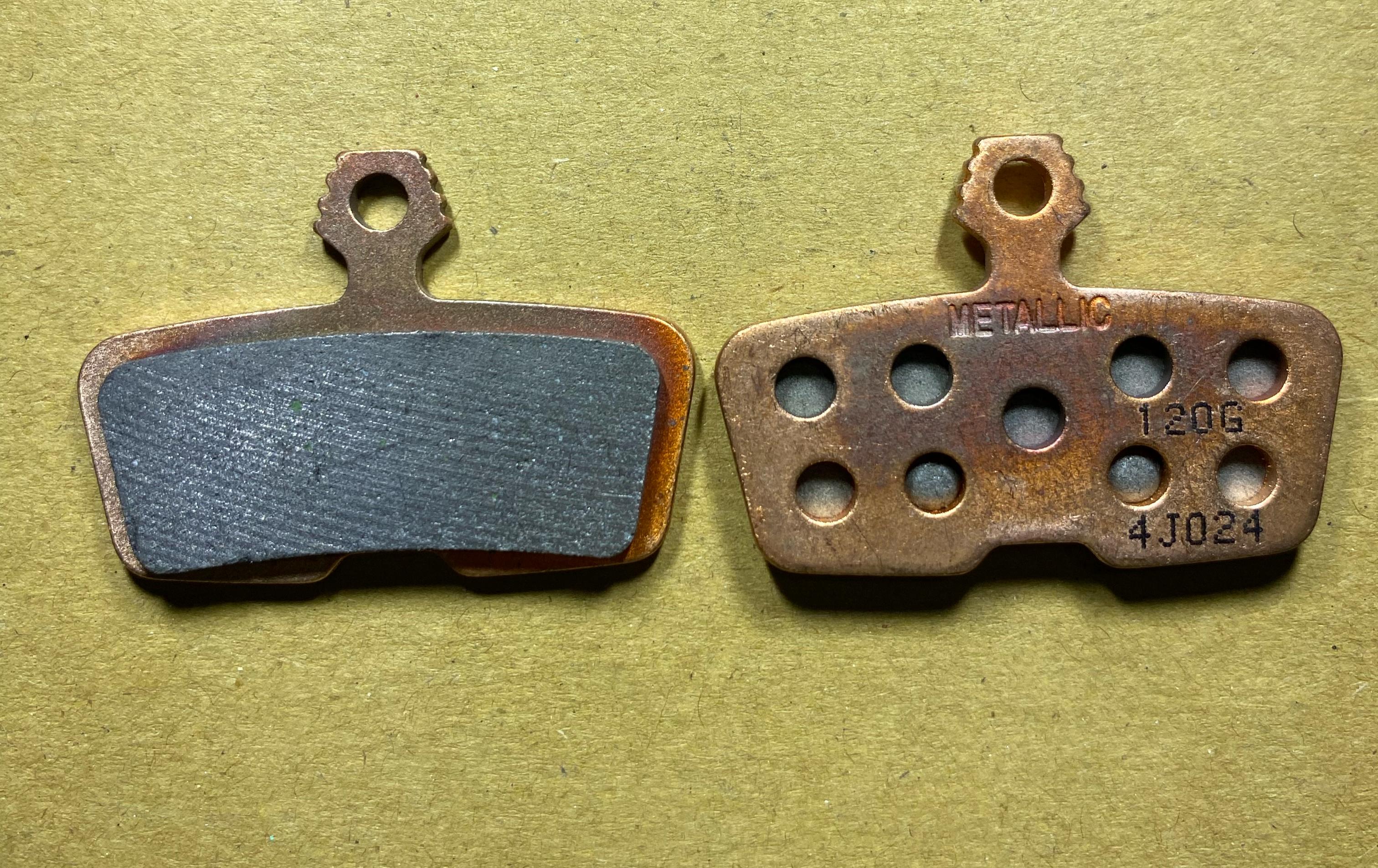 Pastiglie freno Sram Code 2011+/Guide RE organiche in acciaio Pastiglie freno Sram Code 2011+/Guide RE organiche in acciaio