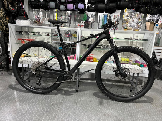 SCOTT SCALE 940 BLACK MY26