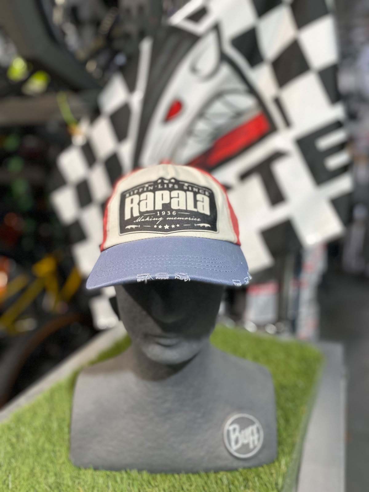 GORRAS DIFERENTES MARCAS