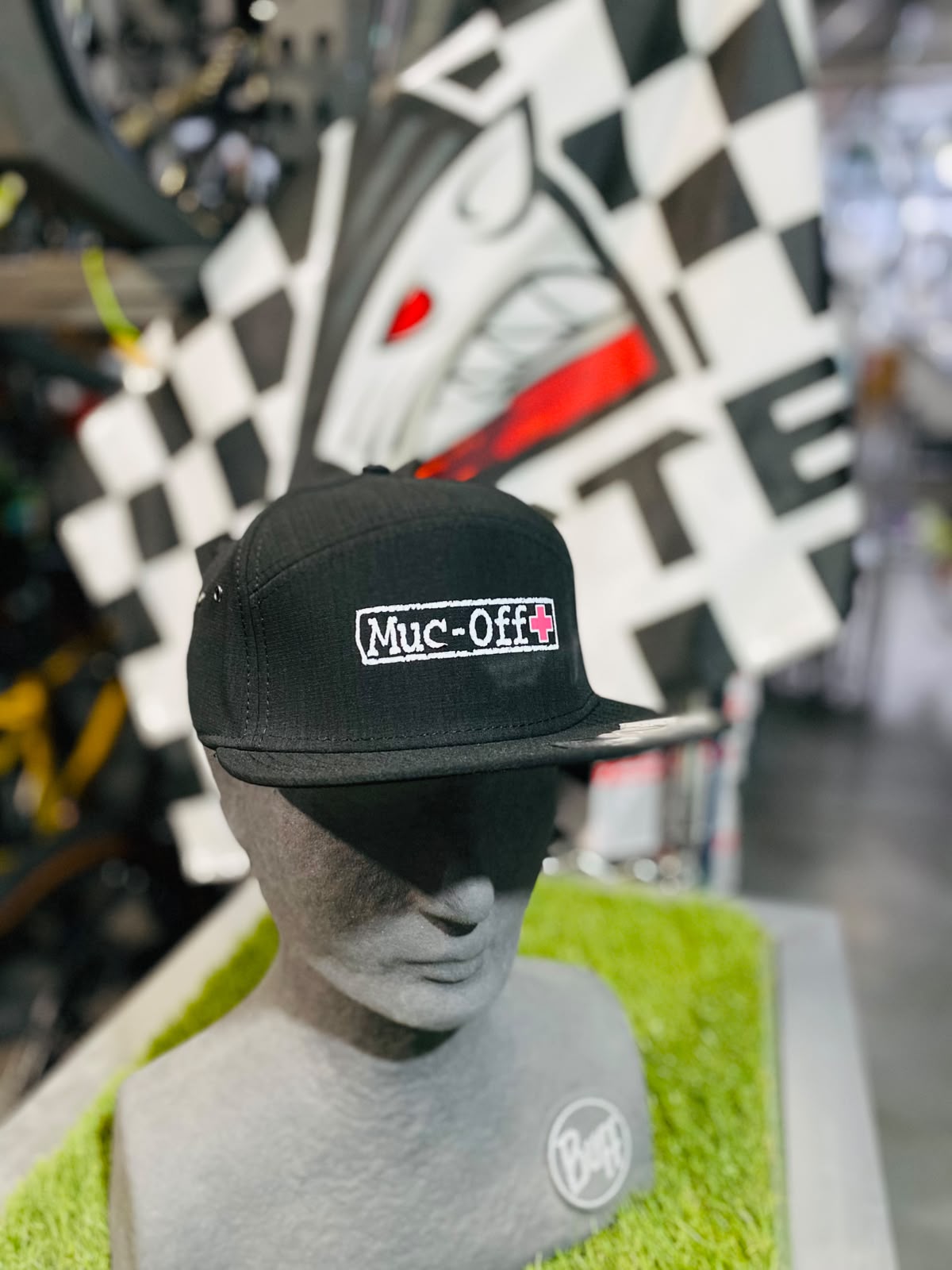 GORRAS DIFERENTES MARCAS