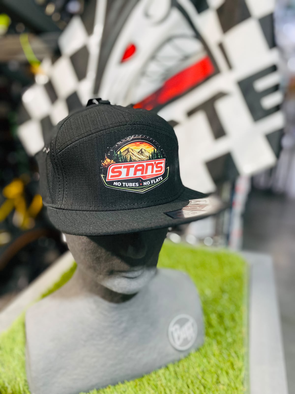GORRAS DIFERENTES MARCAS